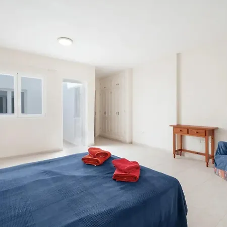 Connect 1: Conexión Total. Apartamento *